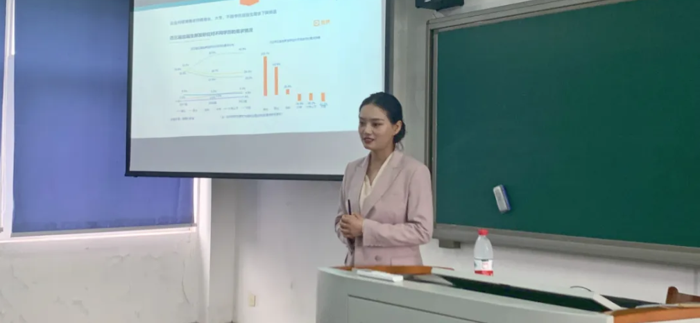泽良律所陈颖律师开展《大学生就业、创业常见风险防范》系列普法讲座